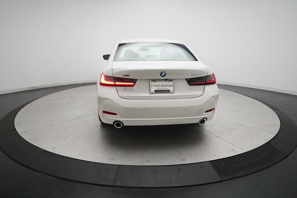 Used 2025 BMW 330i xDrive Sedan AWD/4WD image 26