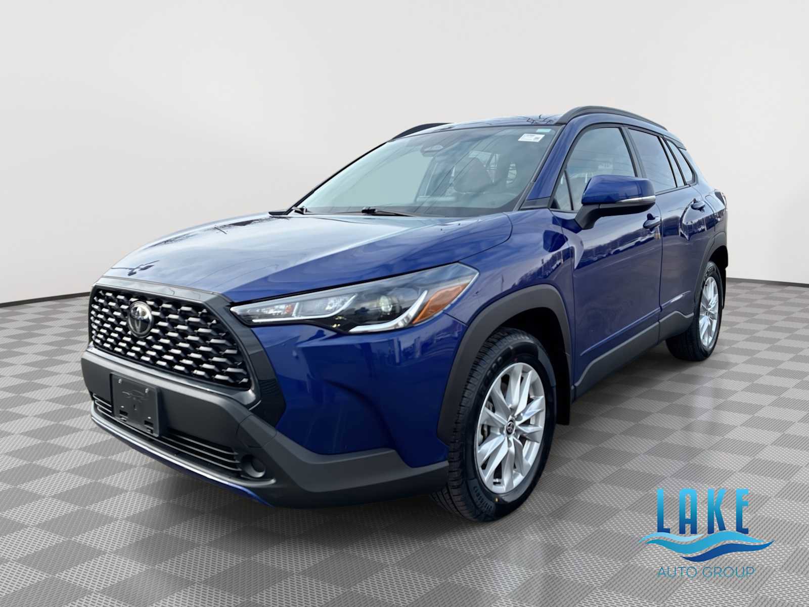 Used 2023 Toyota Corolla Cross LE image 1