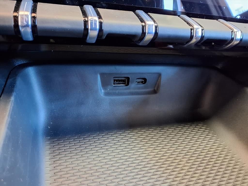 Used 2026 GMC Terrain Elevation image 16