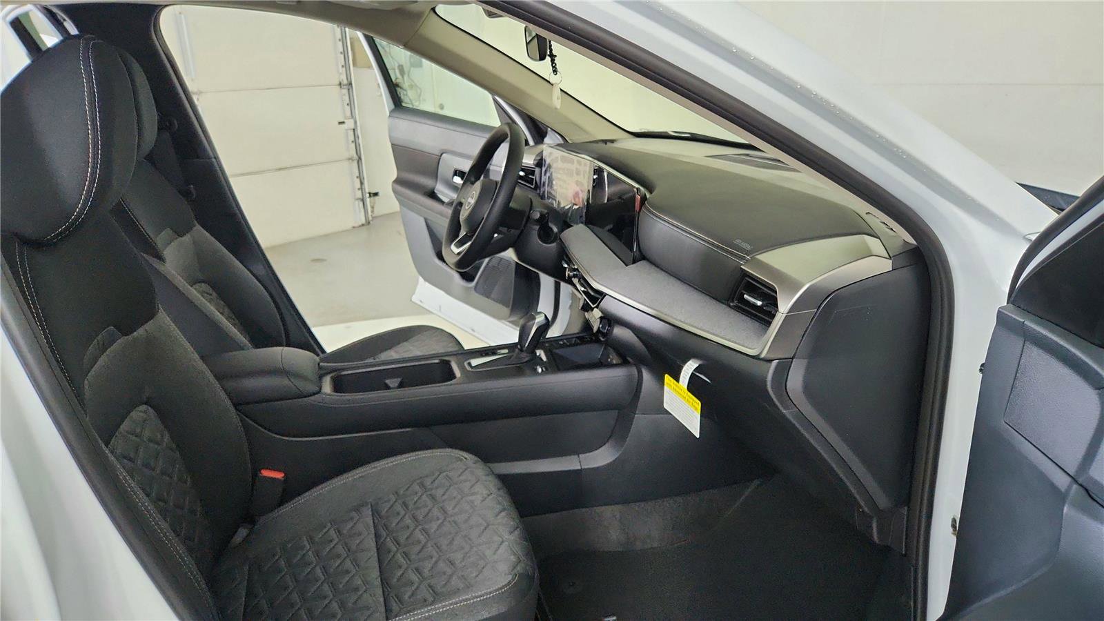 New 2026 Nissan Kicks SV w/ Charging Package image 25