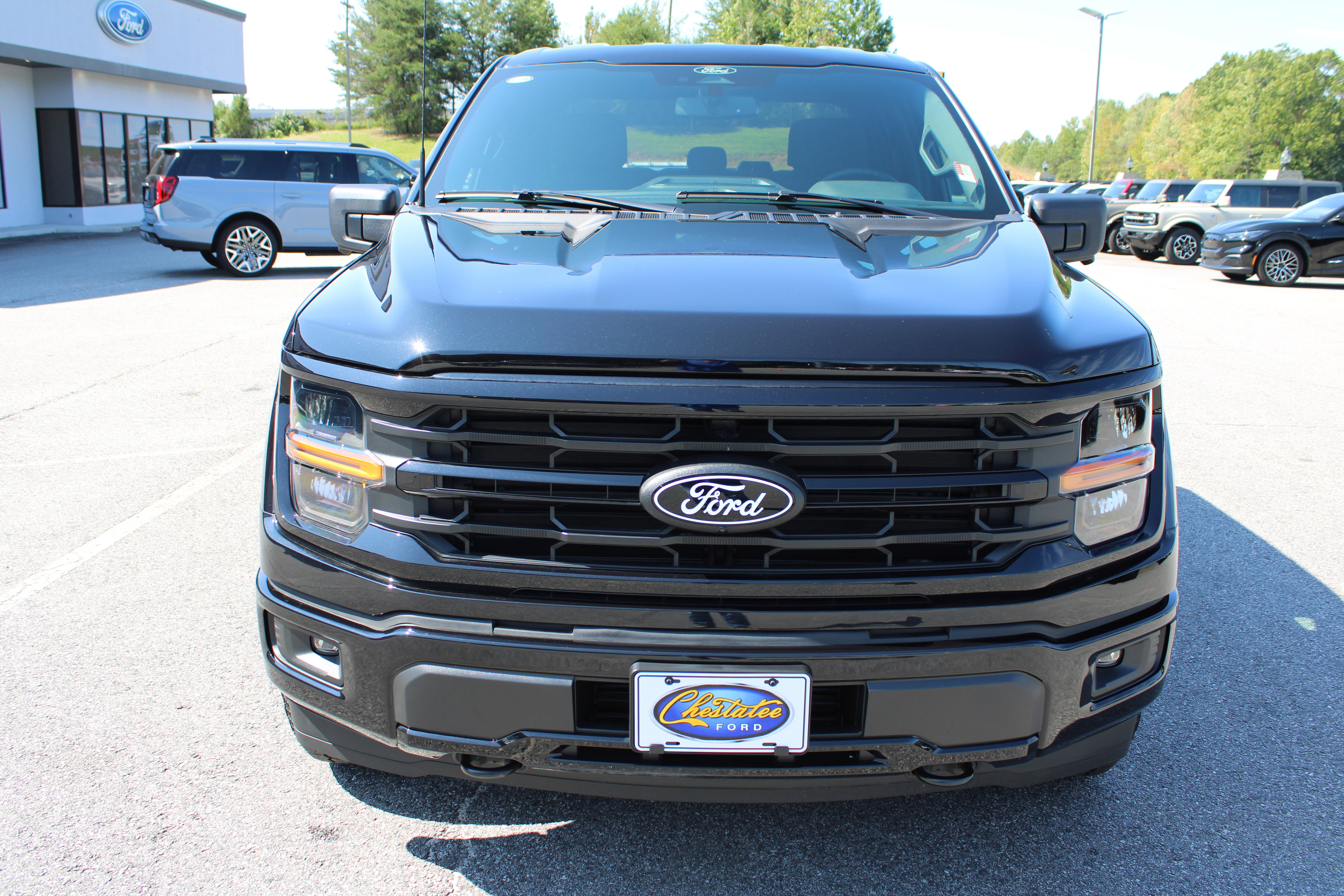 Used 2024 Ford F150 XLT w/ Tow/Haul Package image 3