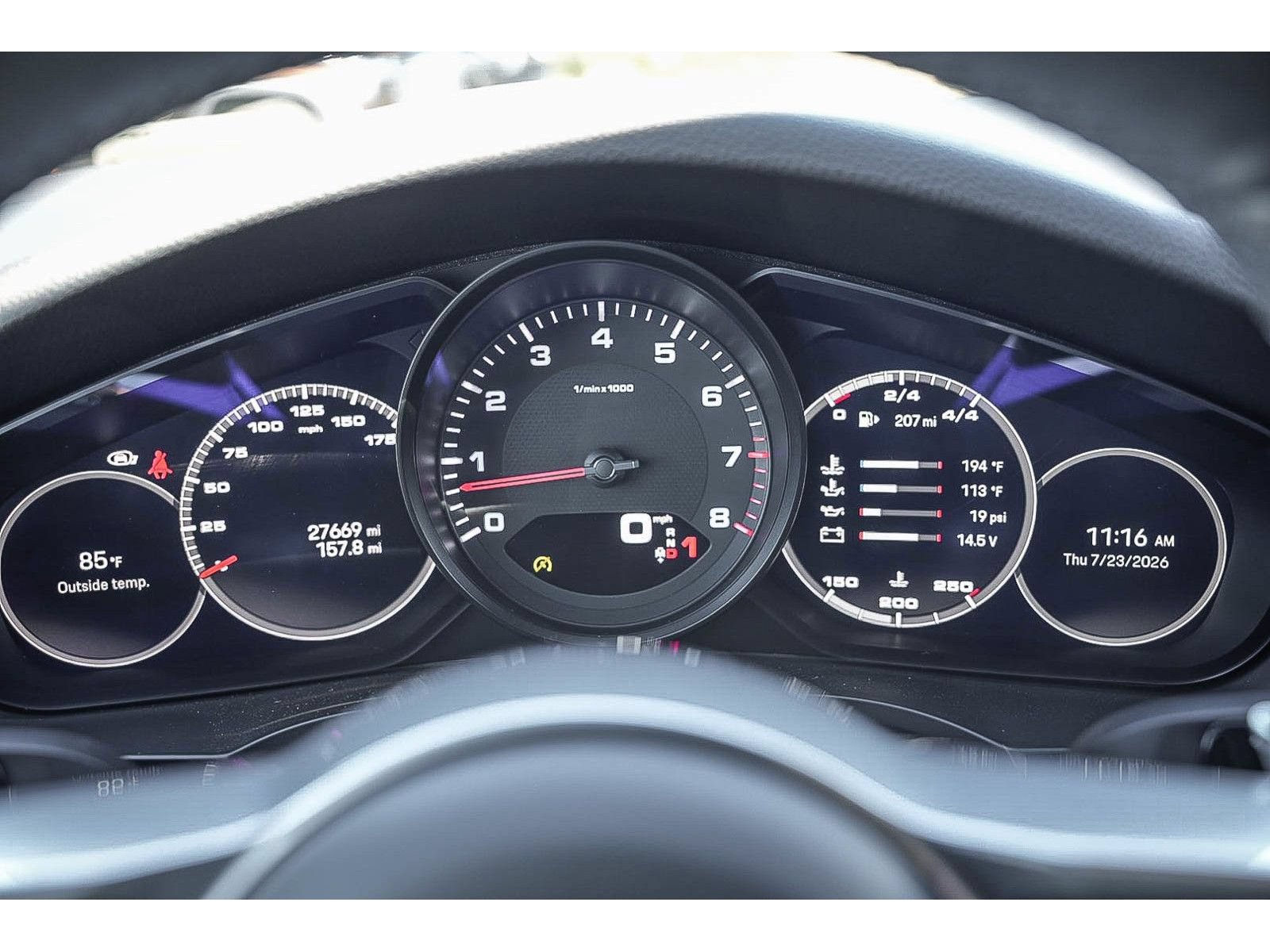 Used 2023 Porsche Cayenne Platinum Edition AWD/4WD image 24