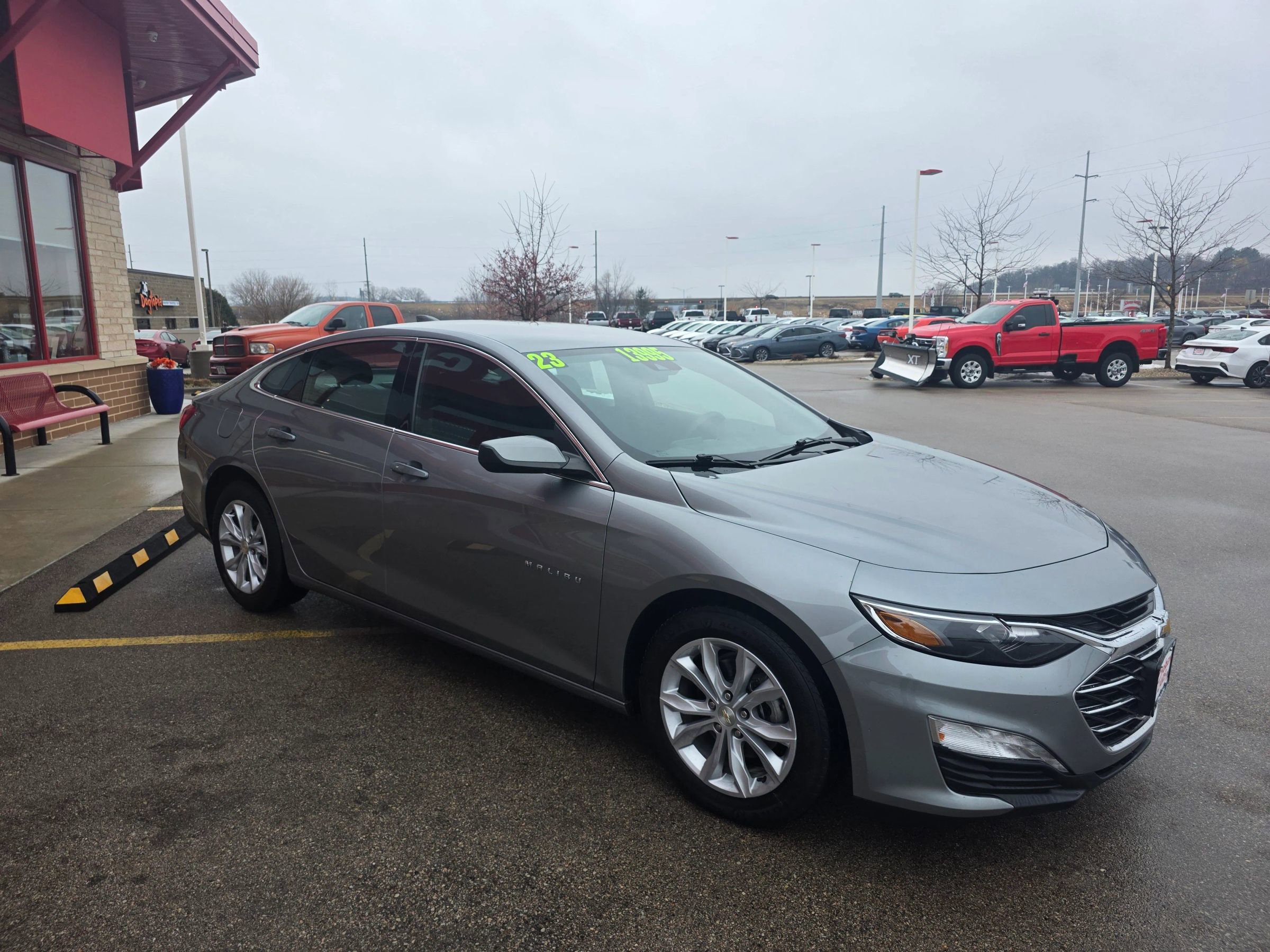 Used 2023 Chevrolet Malibu LT image 3
