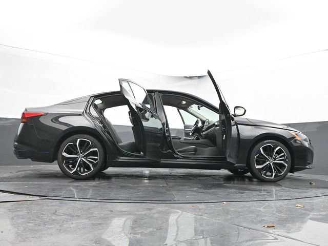 Used 2024 Nissan Altima 2.5 SR image 73