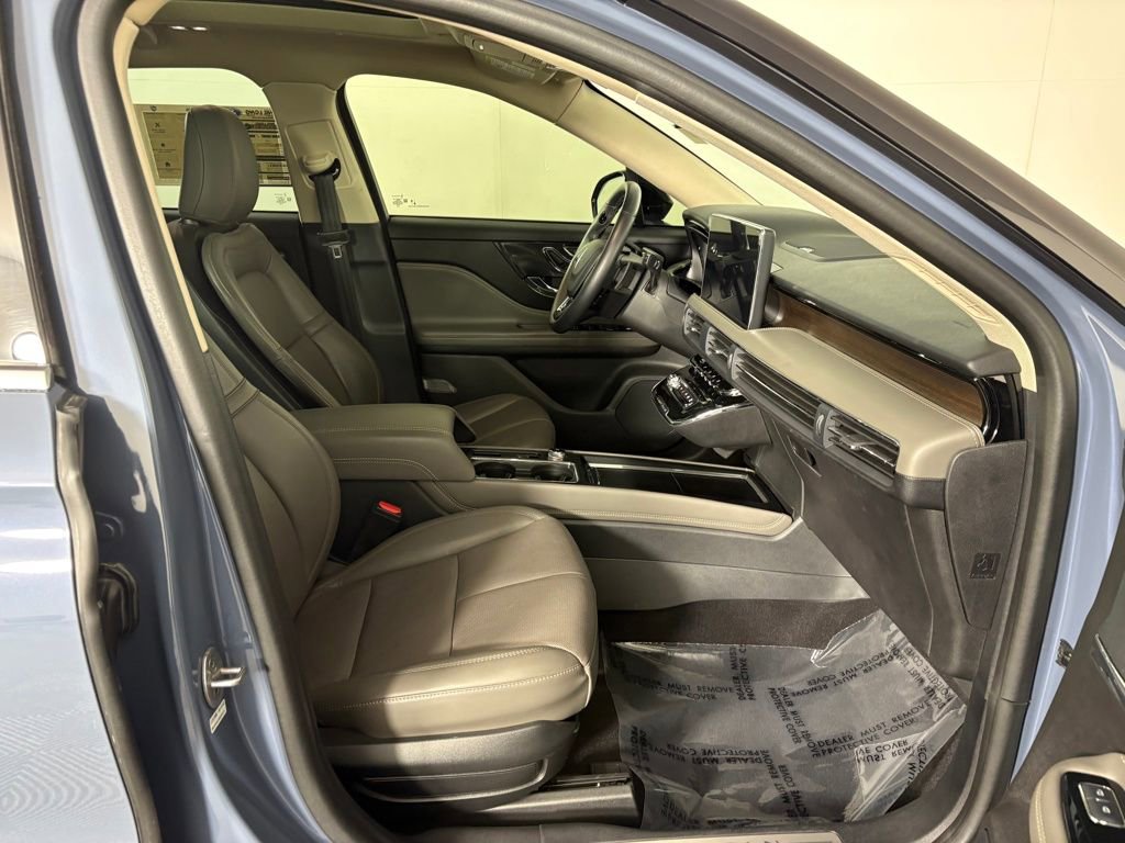 Used 2024 Lincoln Corsair Reserve w/ Equipment Group 202A image 35