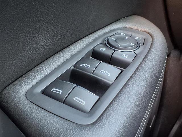 Used 2024 Cadillac XT6 Sport w/ Technology Package image 17