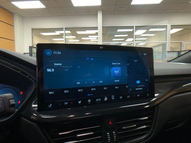 Used 2025 Ford Escape ST-Line Elite w/ Premium Technology Package image 15