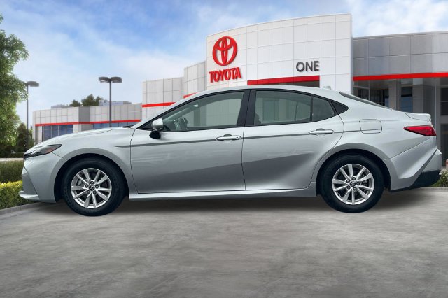 Certified 2025 Toyota Camry LE FWD image 9