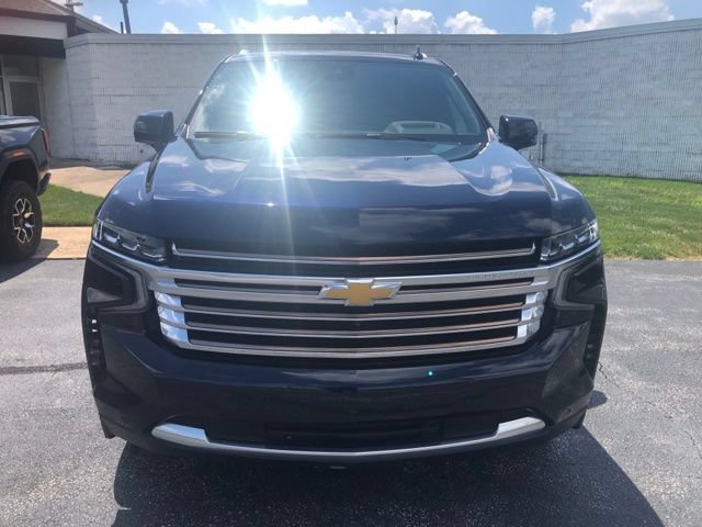 Used 2023 Chevrolet Tahoe High Country AWD/4WD image 2