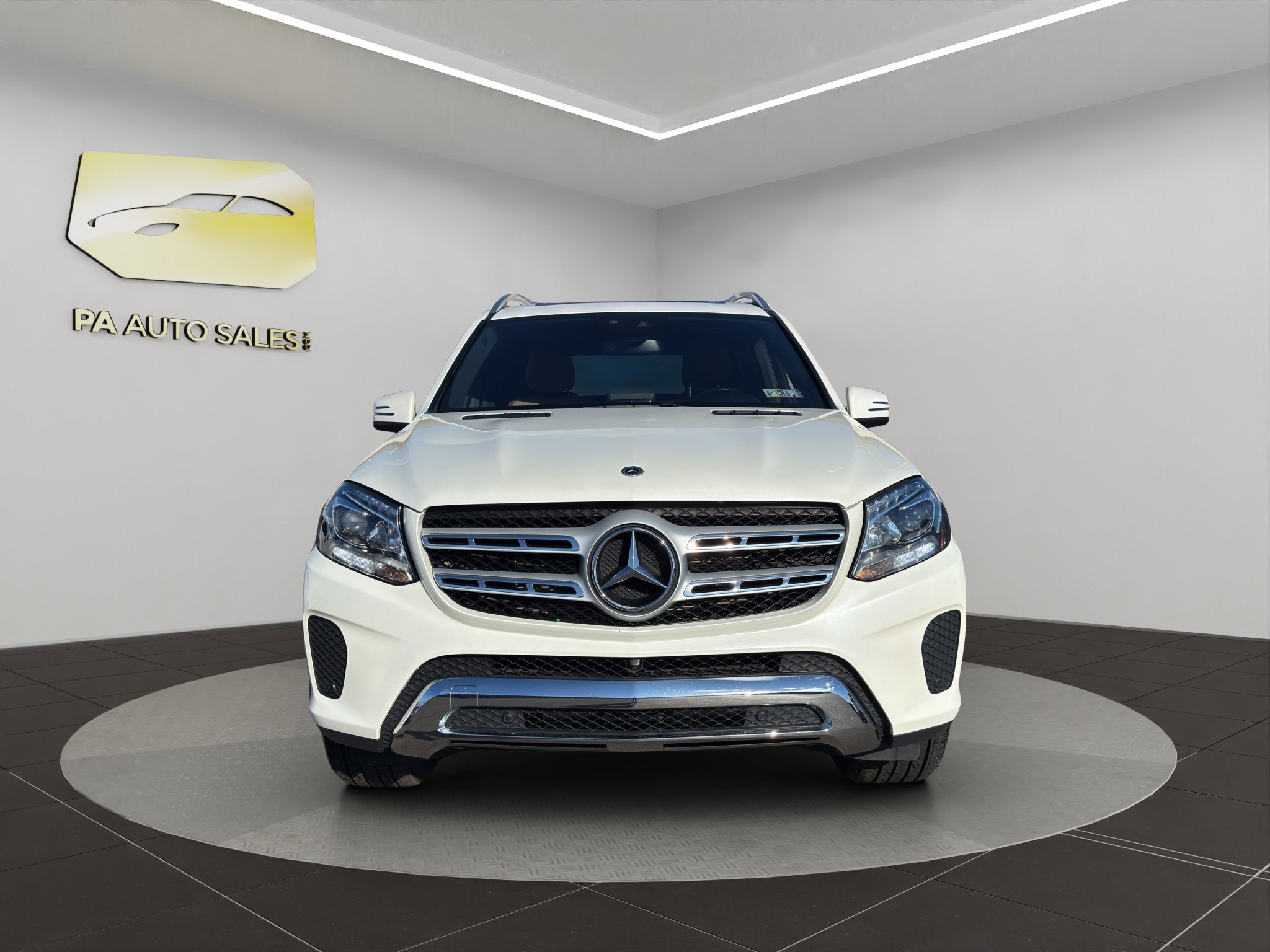 Used 2018 Mercedes-Benz GLS 450 4MATIC image 2