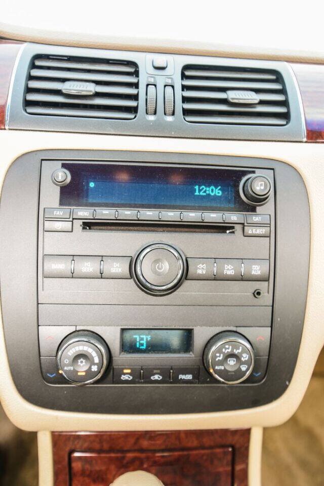 Used 2006 Buick Lucerne CXL w/ Luxury Package FWD image 15