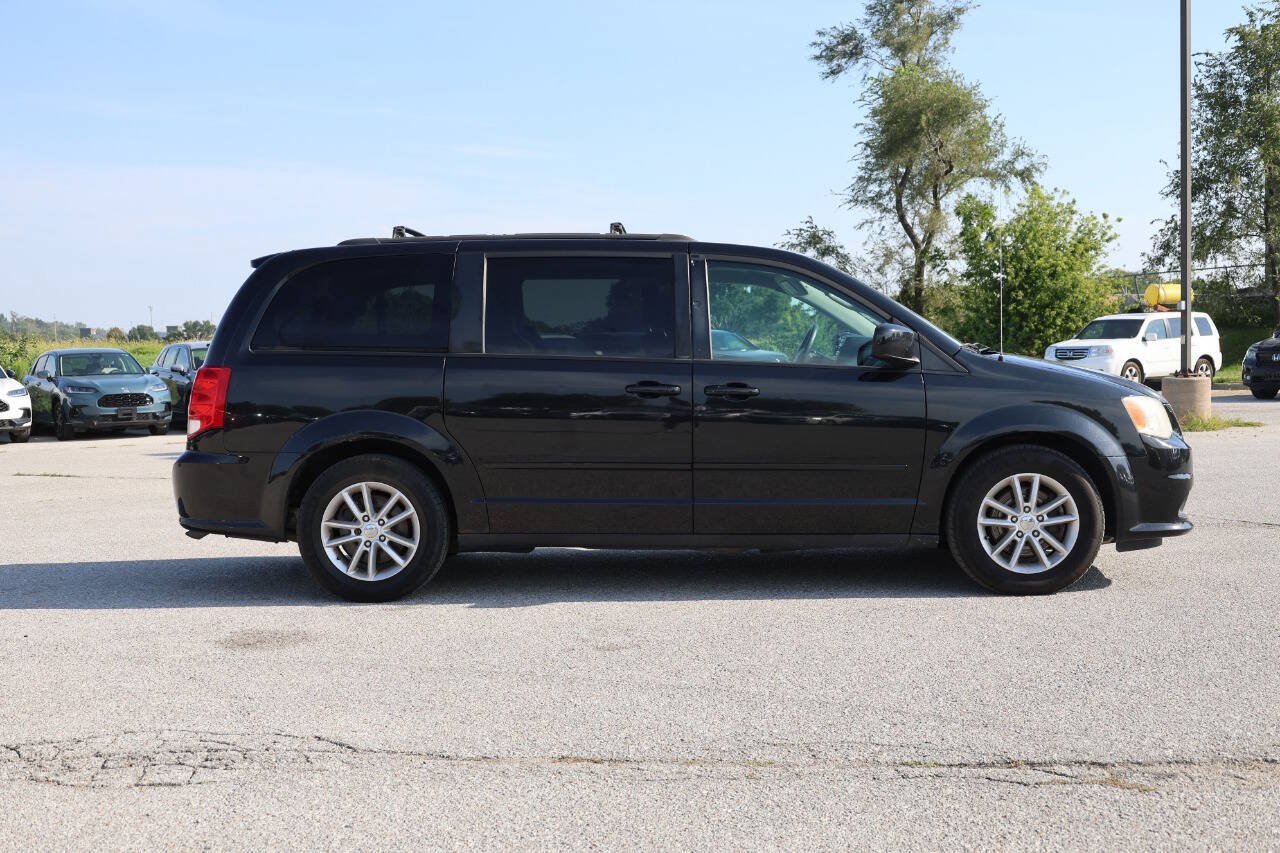 Used 2014 Dodge Grand Caravan SXT FWD image 7
