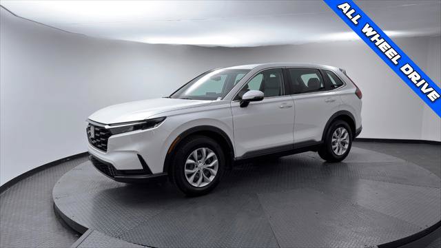 Used 2024 Honda CR-V LX image 2