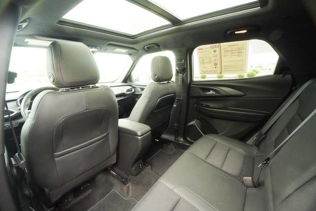 Used 2022 Chevrolet TrailBlazer RS w/ Sun and Liftgate Package AWD/4WD image 24