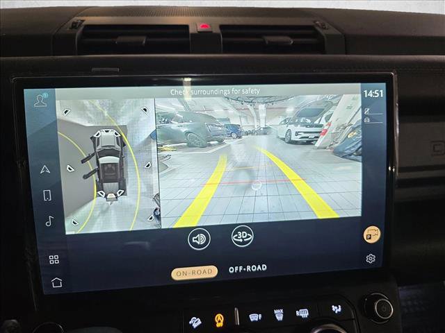 New 2026 Land Rover Defender 110 X-Dynamic SE image 23