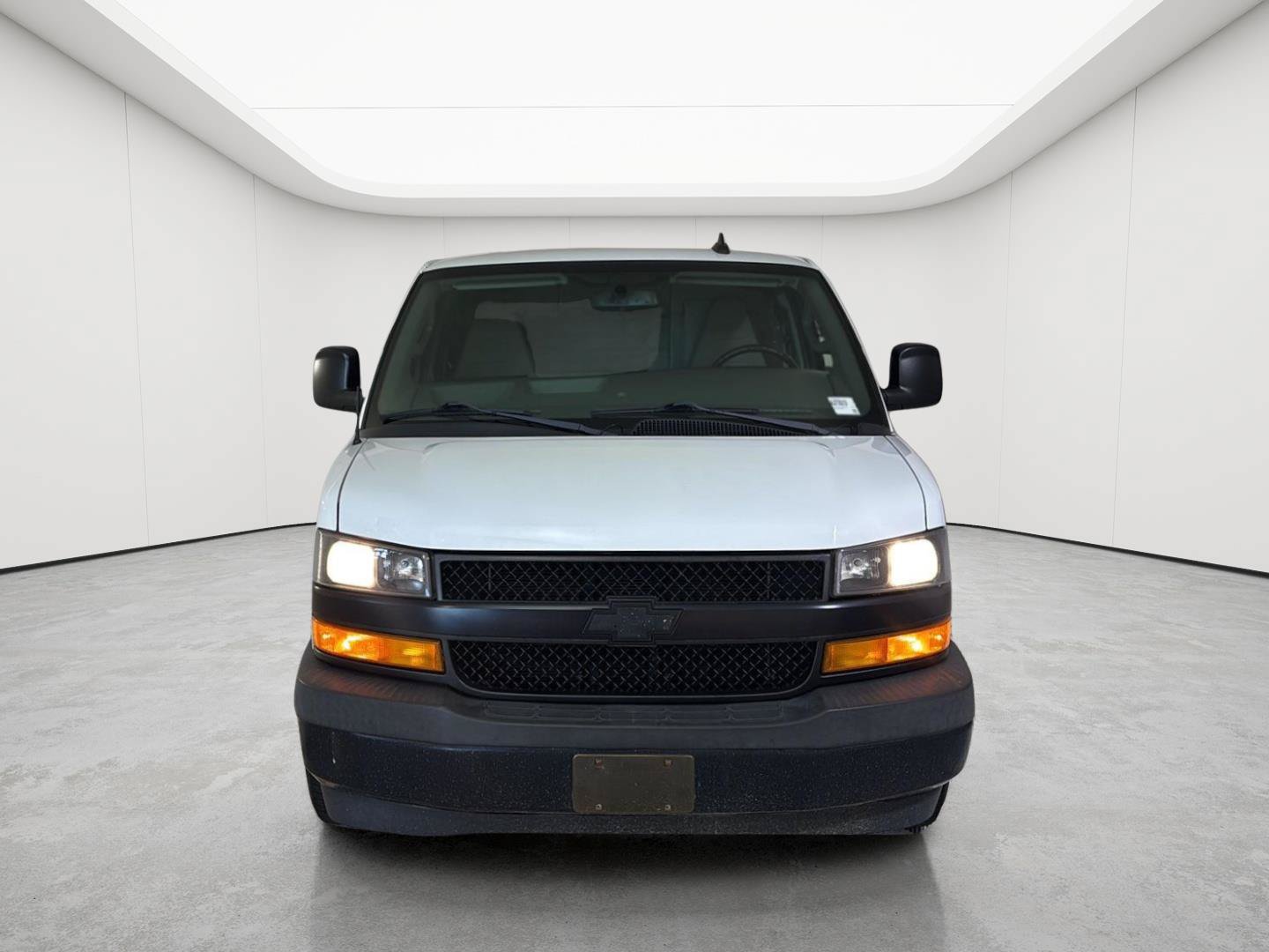 Used 2019 Chevrolet Express 2500 w/ Communications Package RWD image 14