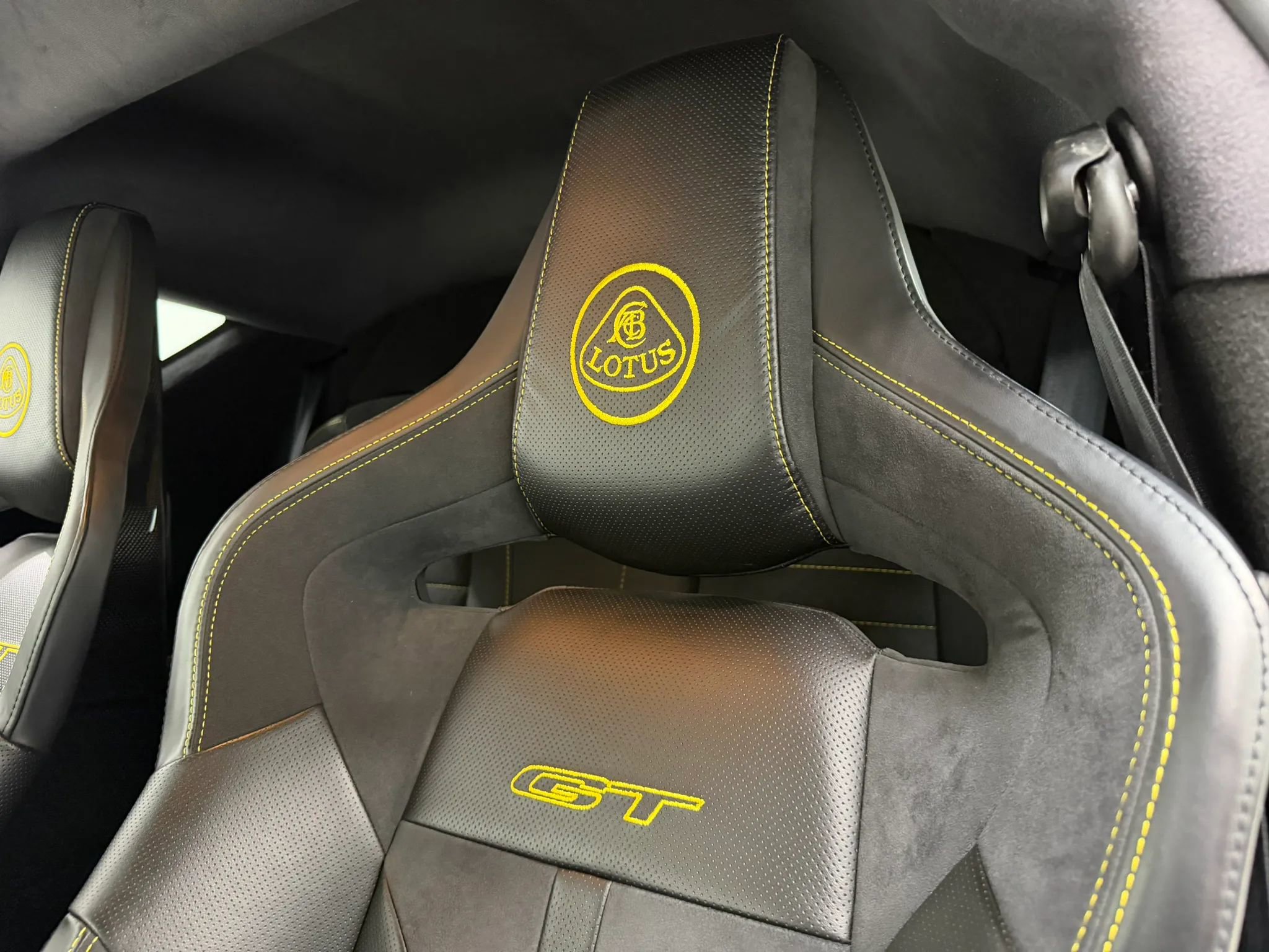 Used 2021 Lotus Evora RWD image 29