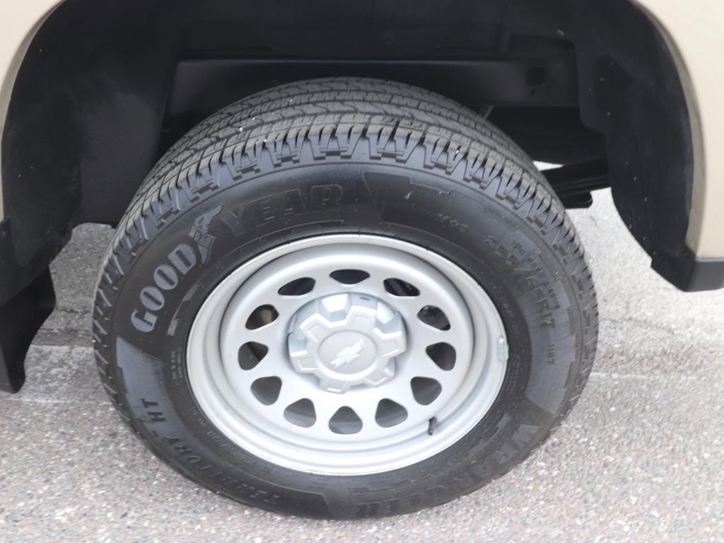 Used 2023 Chevrolet Colorado W/T image 14