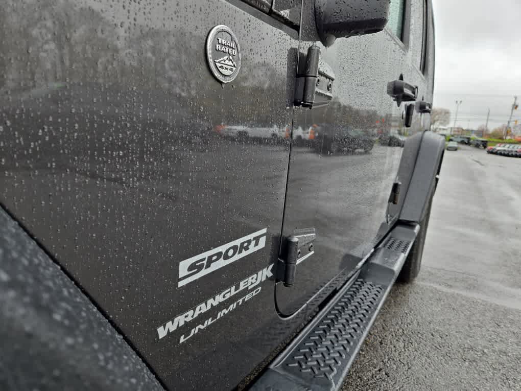 Used 2018 Jeep Wrangler Unlimited Sport S AWD/4WD image 7