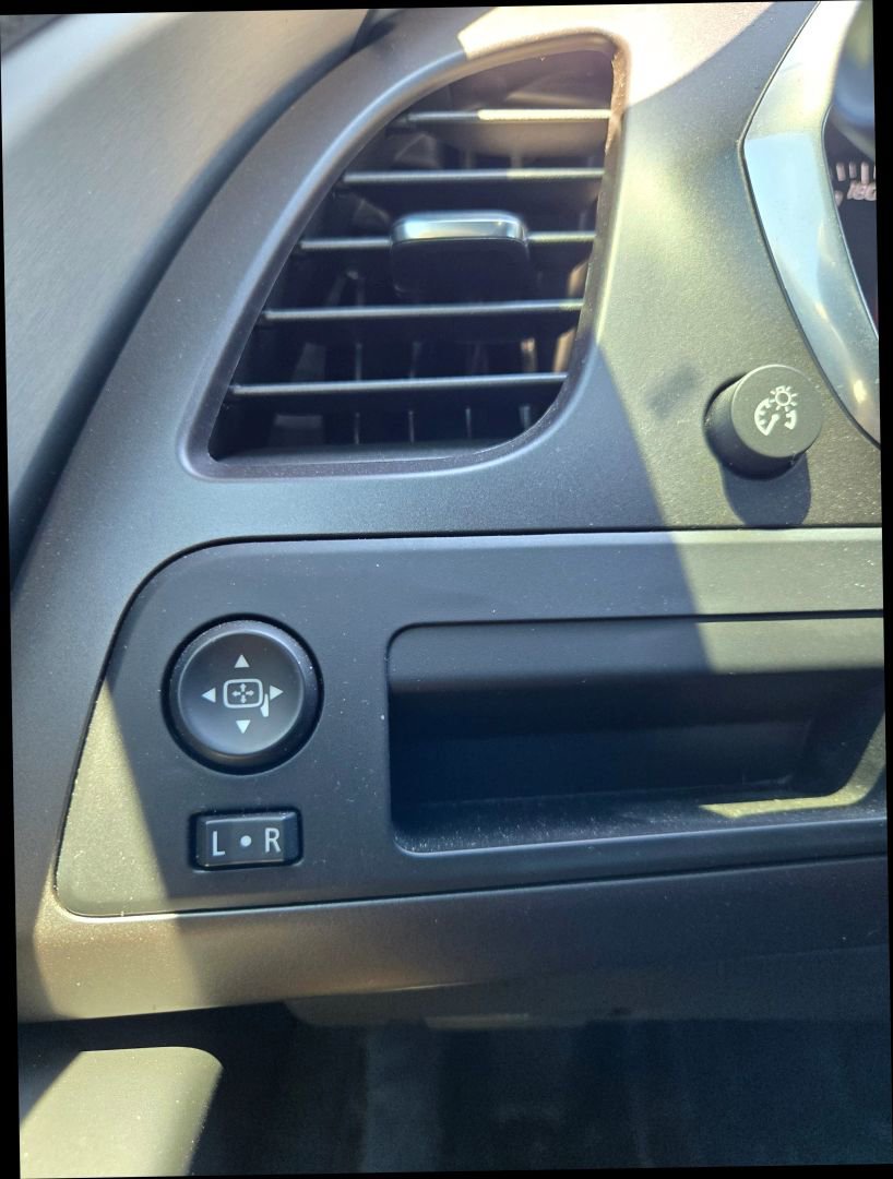 Used 2019 Chevrolet Corvette Stingray Coupe w/ 1LT image 21