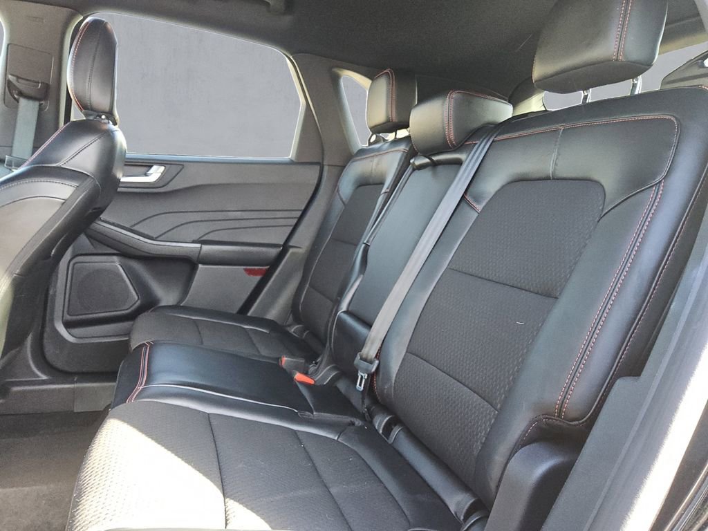 Used 2024 Ford Escape ST-Line image 13
