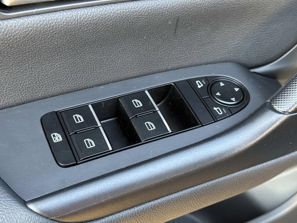 Certified 2025 MAZDA CX-50 AWD 2.5 S w/ Premium Package image 26