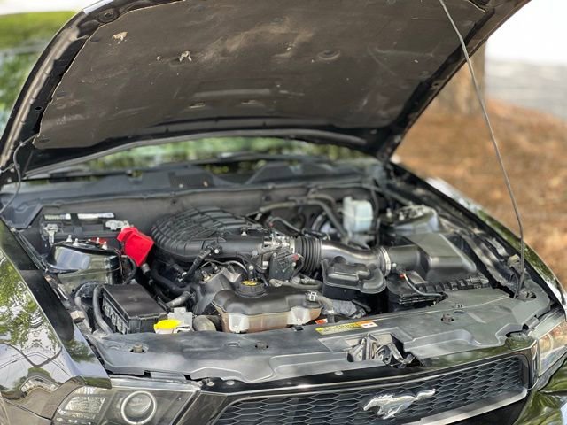 Used 2012 Ford Mustang Coupe RWD image 29
