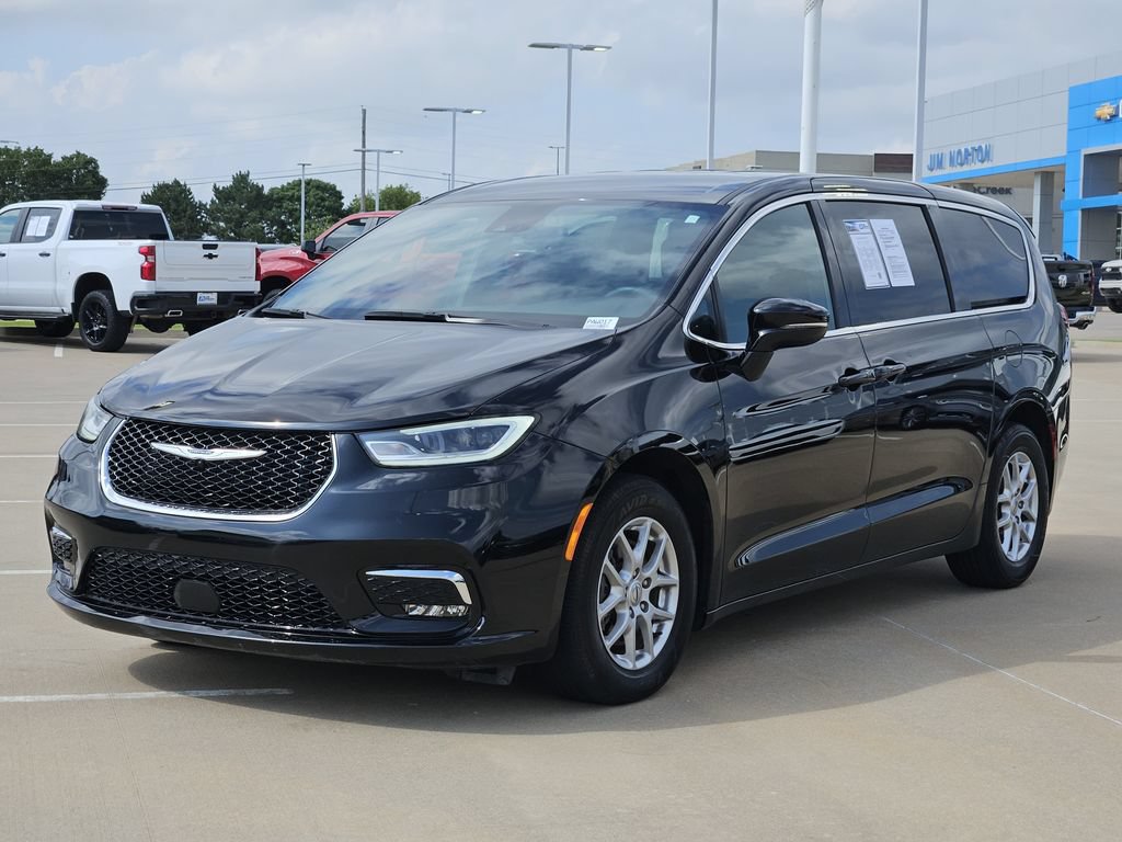 Used 2024 Chrysler Pacifica Touring FWD video 3