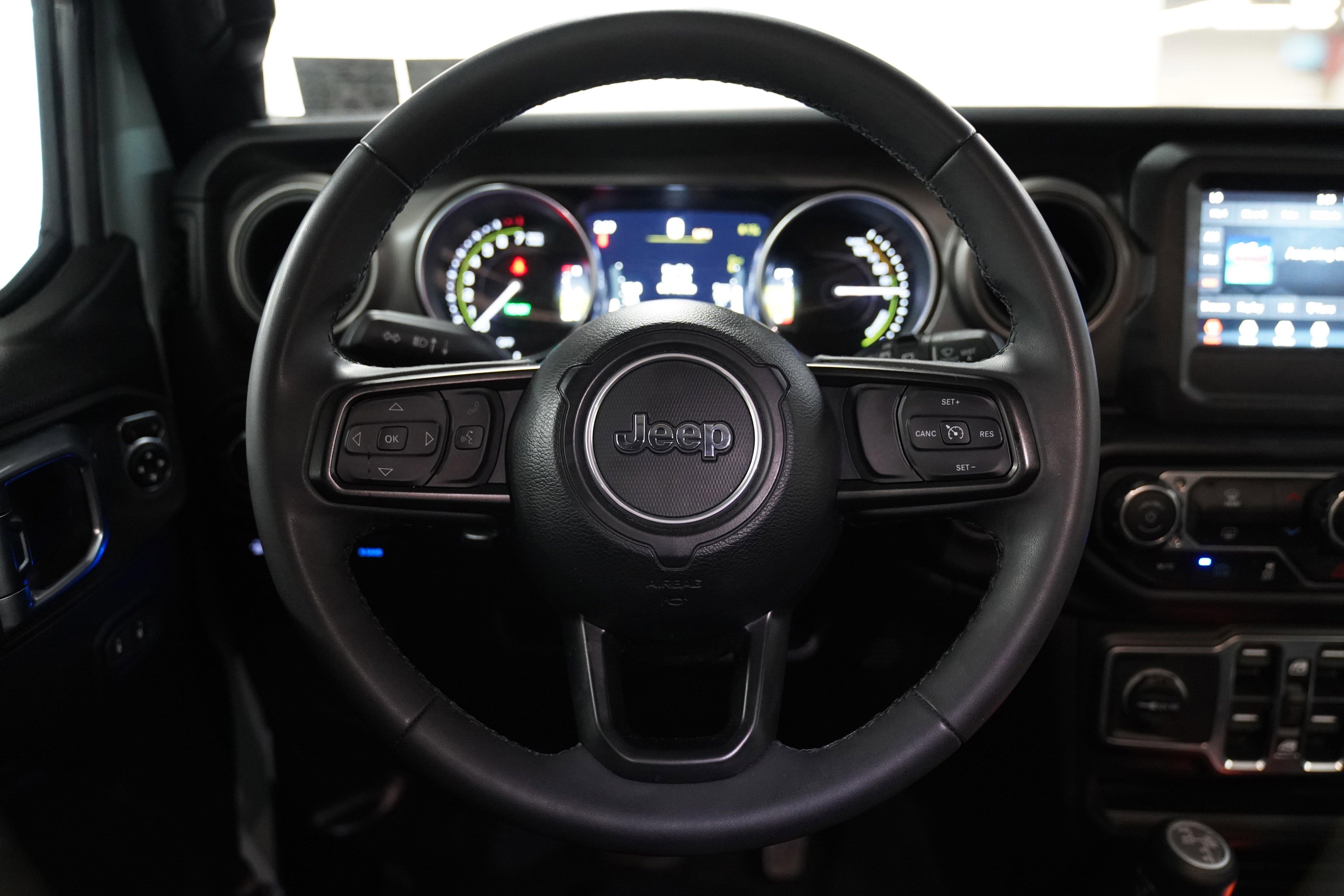 Used 2023 Jeep Wrangler Unlimited AWD/4WD image 18