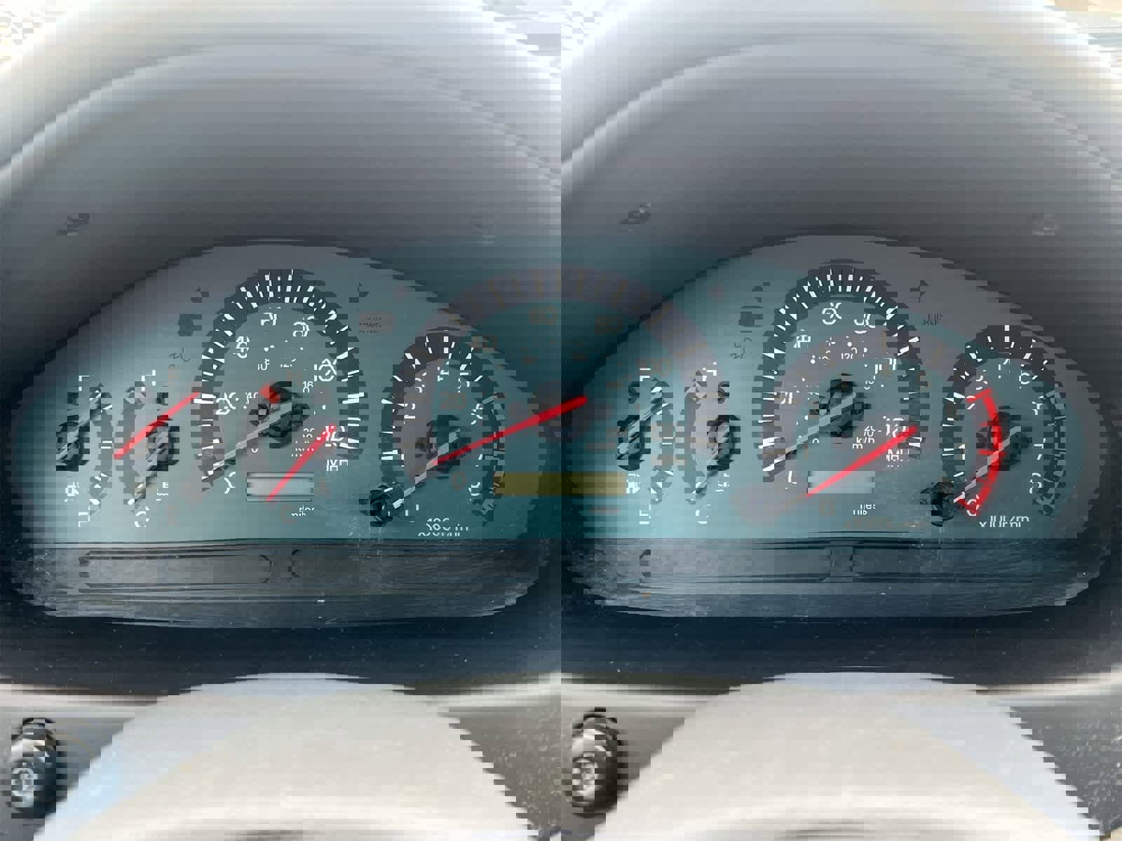 Used 2002 Mitsubishi Galant ES image 29