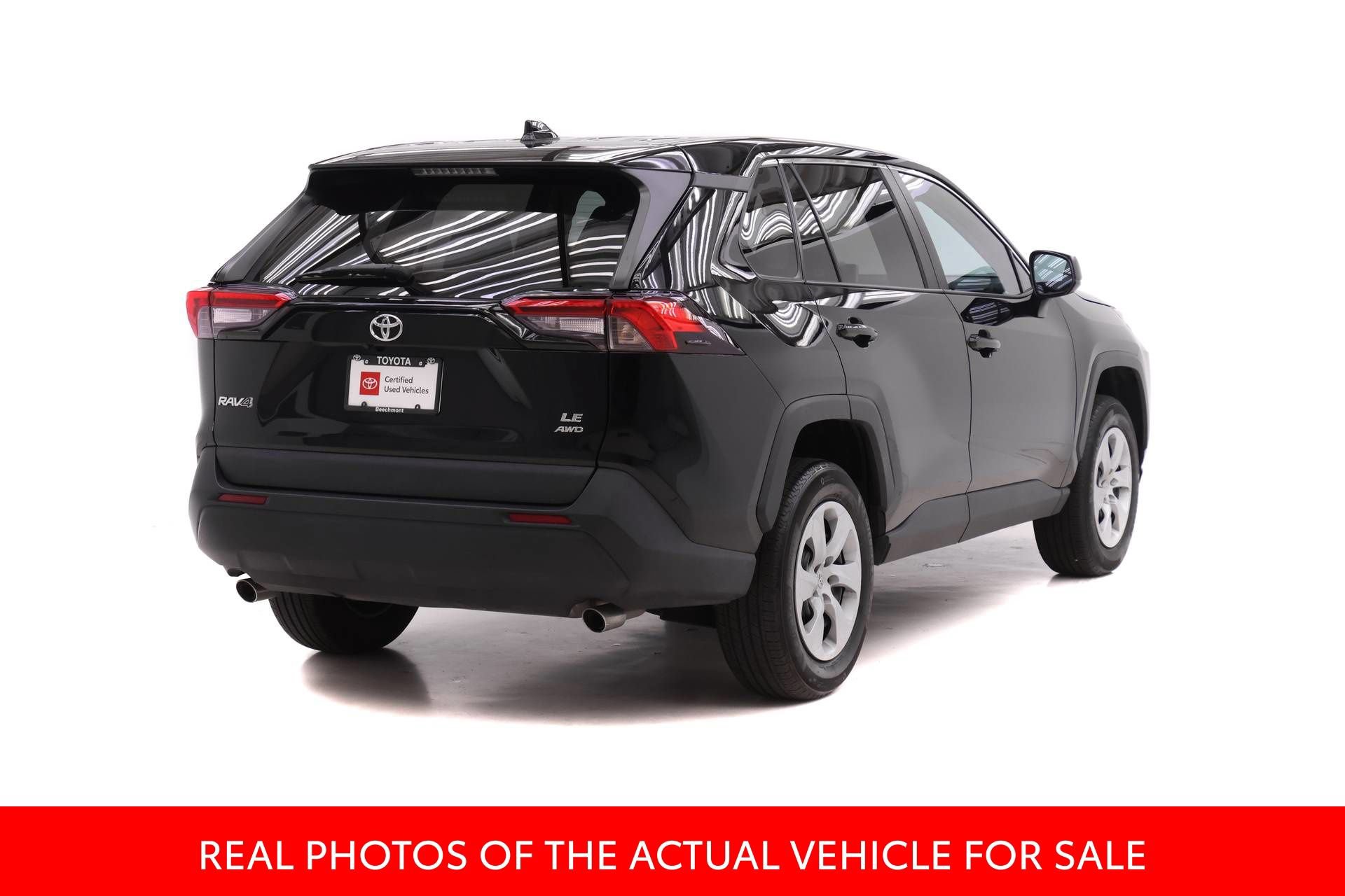 Certified 2024 Toyota RAV4 LE AWD/4WD image 2