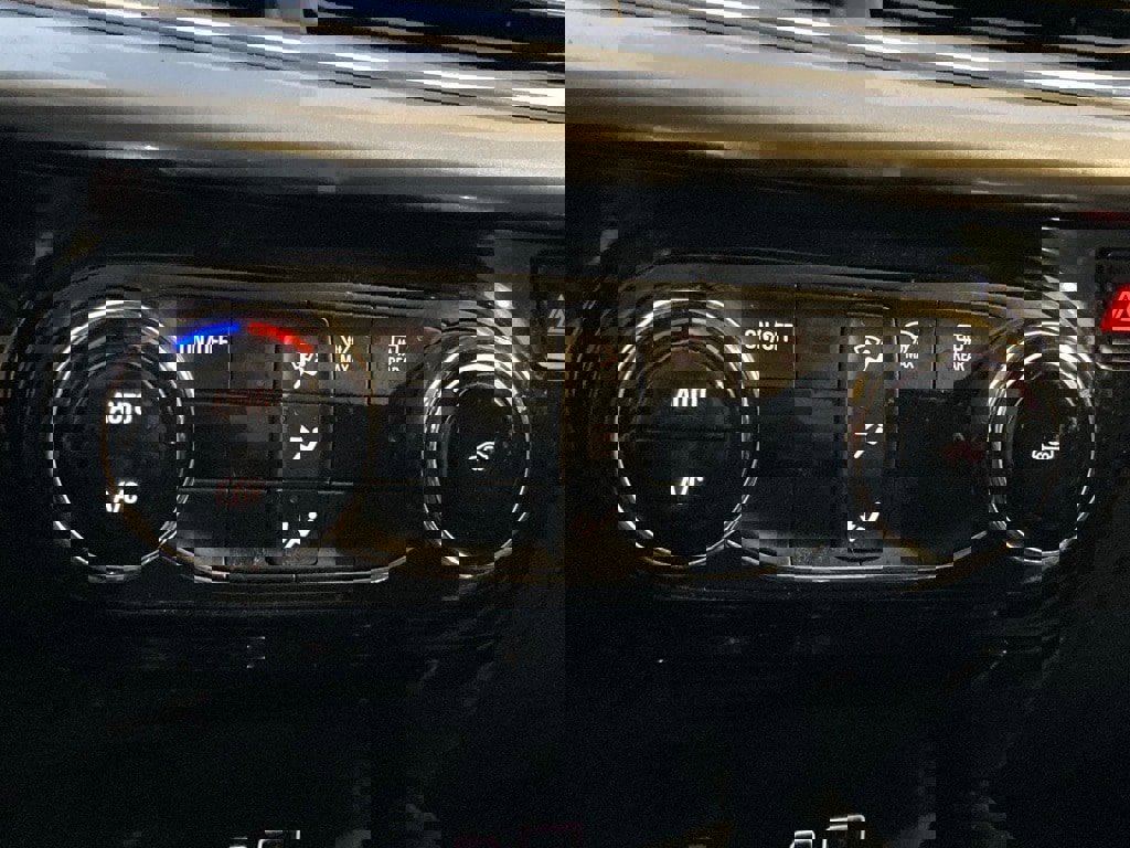 Used 2024 Chevrolet Trax LT image 21