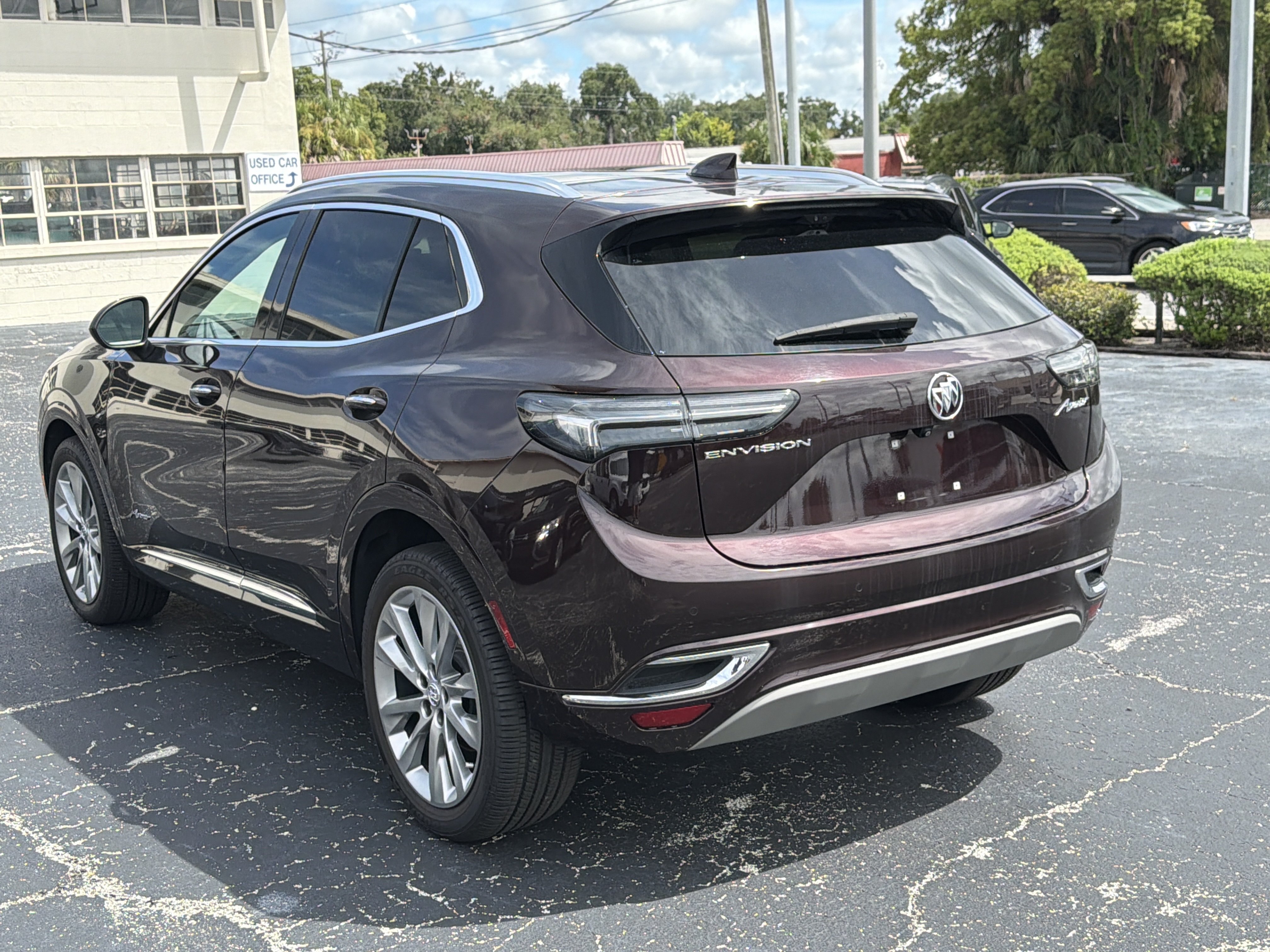 Used 2023 Buick Envision Avenir FWD image 5