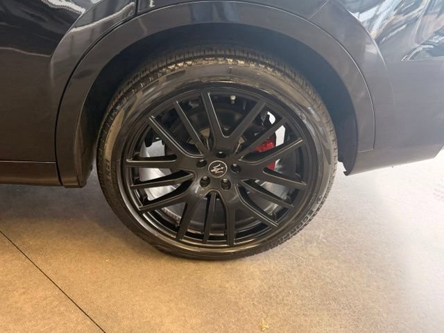 Used 2023 Maserati Levante Modena AWD/4WD image 11