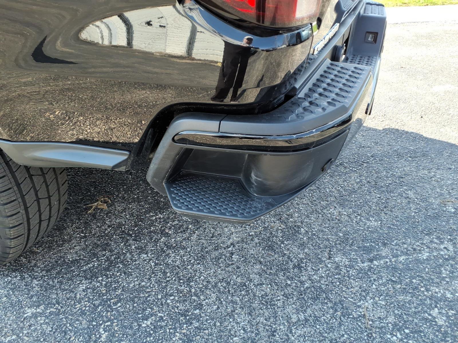 Certified 2023 Chevrolet Colorado W/T w/ Advanced Trailering Package image 18