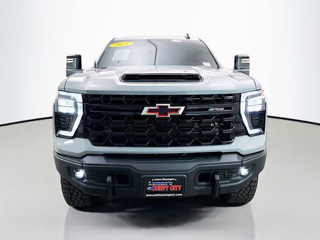 Used 2025 Chevrolet Silverado 2500 ZR2 w/ ZR2 Bison Edition image 2