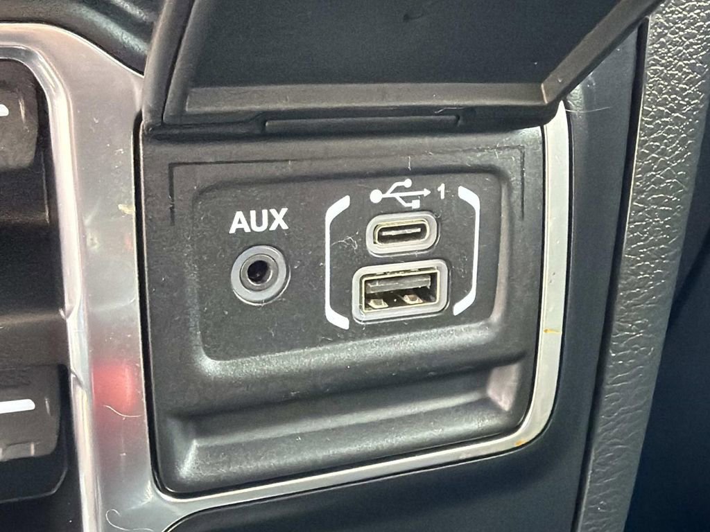 Used 2022 Jeep Gladiator Sport image 28