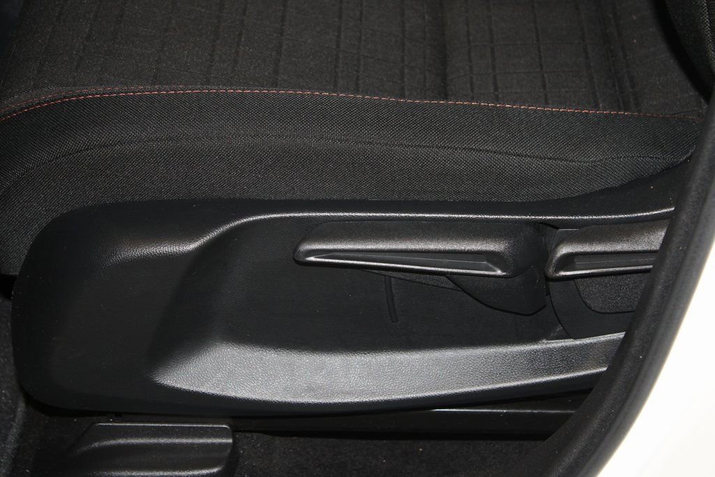 Used 2023 Honda HR-V Sport image 13