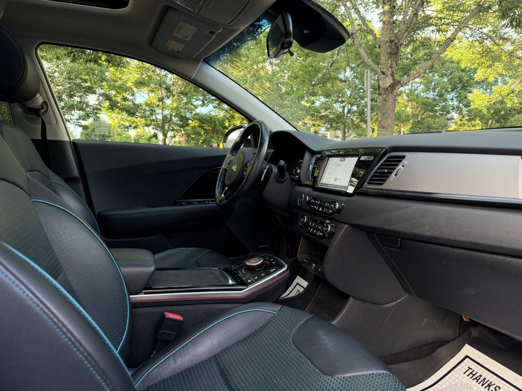 Used 2019 Kia Niro EX Premium w/ Cold Weather Package 1.0 FWD image 21