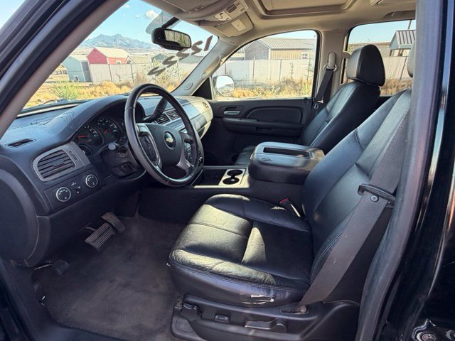 Used 2009 Chevrolet Avalanche LT AWD/4WD image 8
