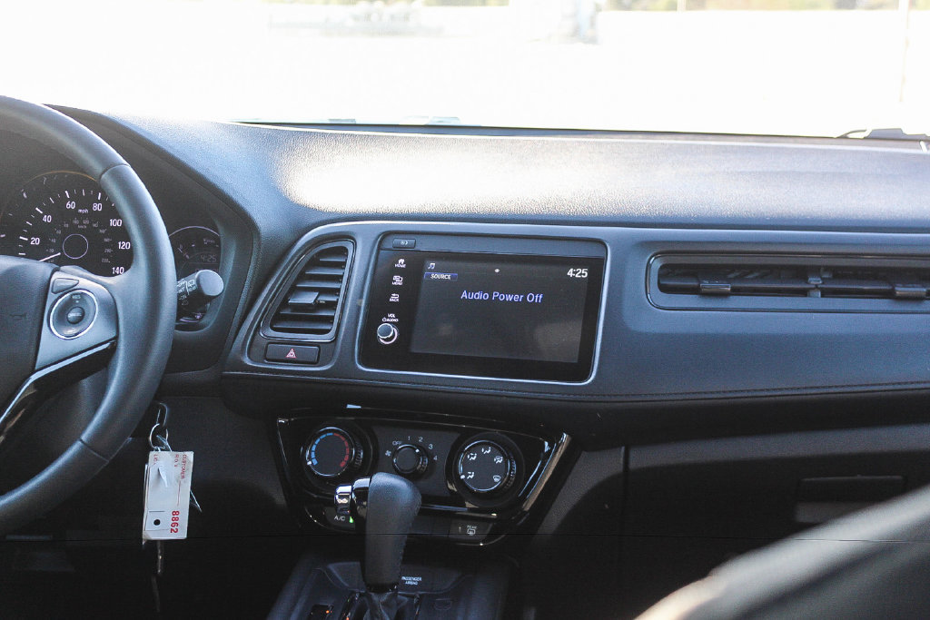 Used 2020 Honda HR-V Sport image 14