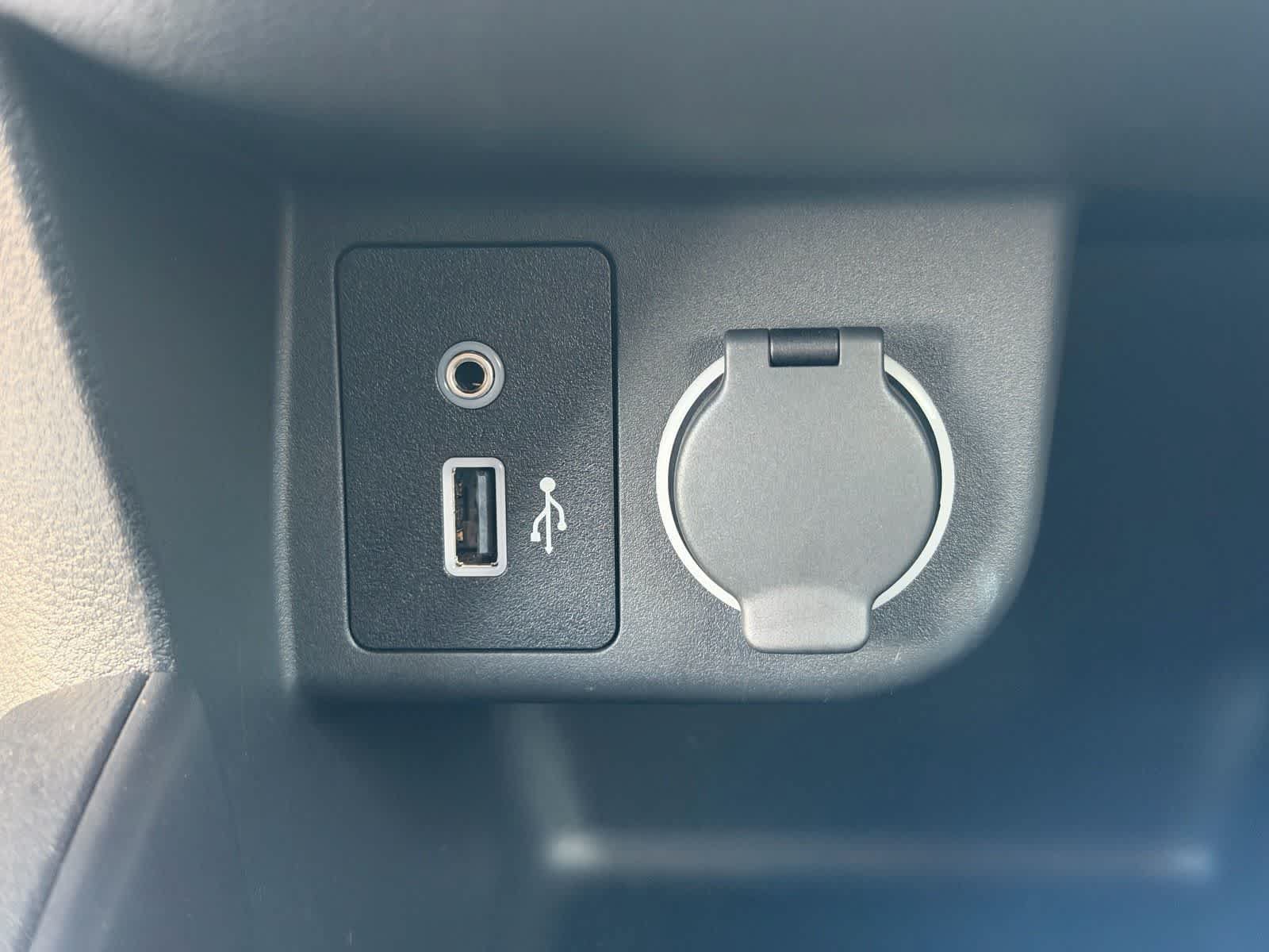 Certified 2025 Nissan Kicks Play S FWD image 21