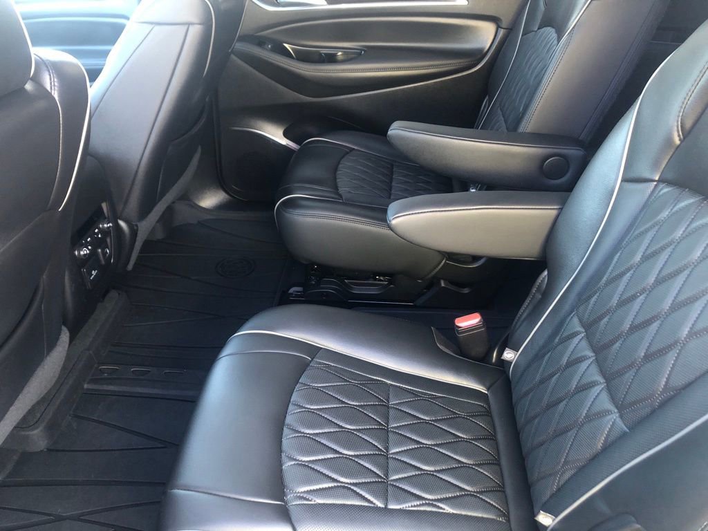 Used 2023 Buick Enclave Avenir w/ Avenir Technology Package image 11
