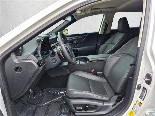 Certified 2024 Lexus ES 300h w/ Premium Package FWD image 11