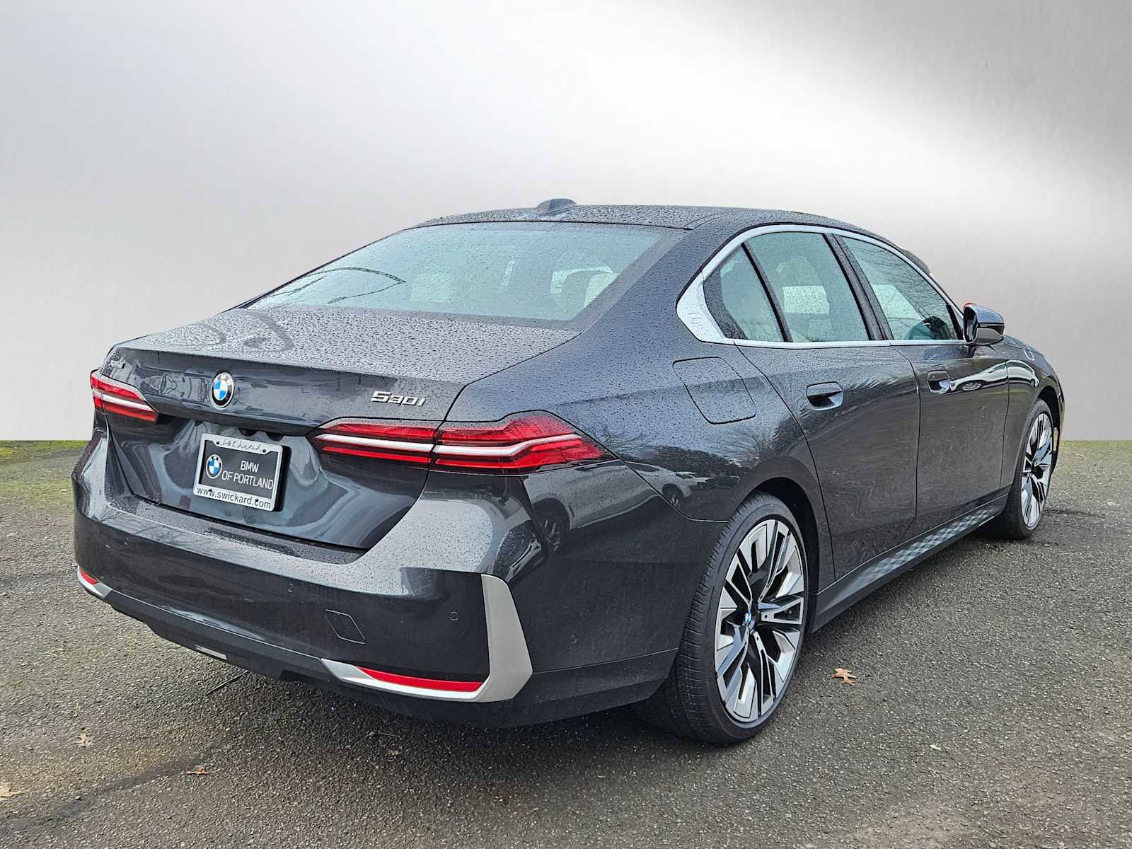 Used 2024 BMW 530i xDrive w/ Convenience Package image 6