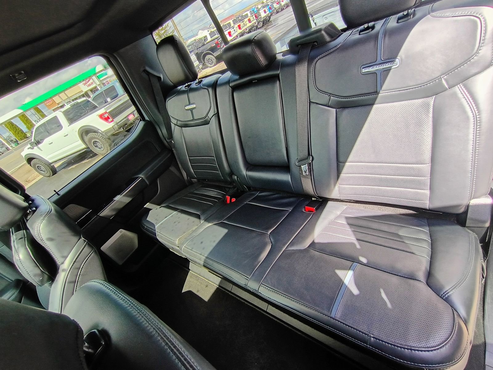 Used 2025 Ford F350 Platinum image 26