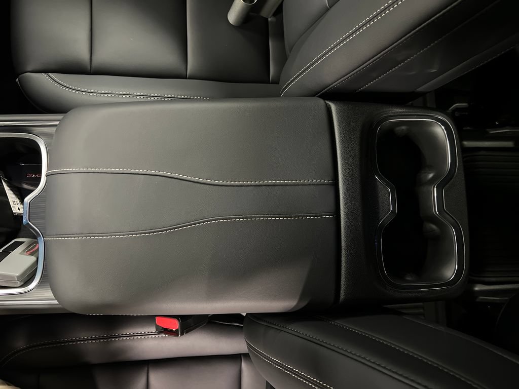 New 2026 GMC Acadia Elevation w/ Black Edition AWD/4WD image 27