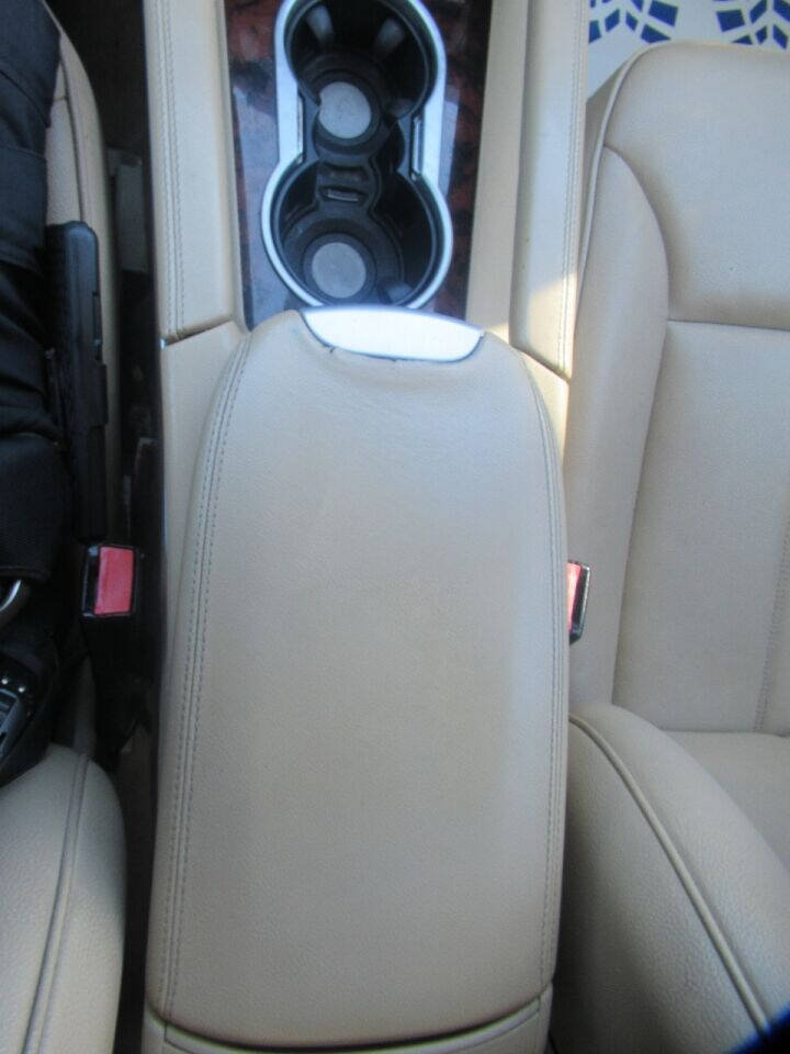 Used 2011 Mercedes-Benz GL 450 4MATIC image 33