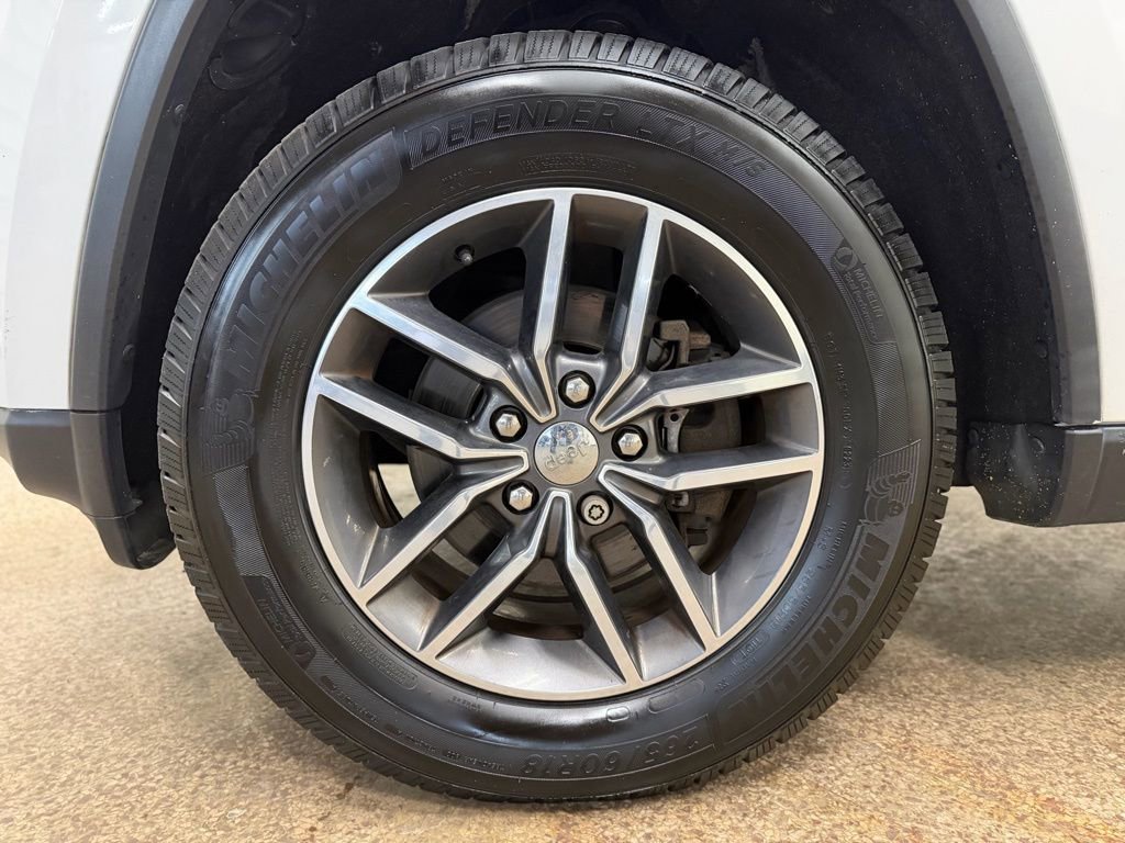 Used 2018 Jeep Grand Cherokee Limited image 20