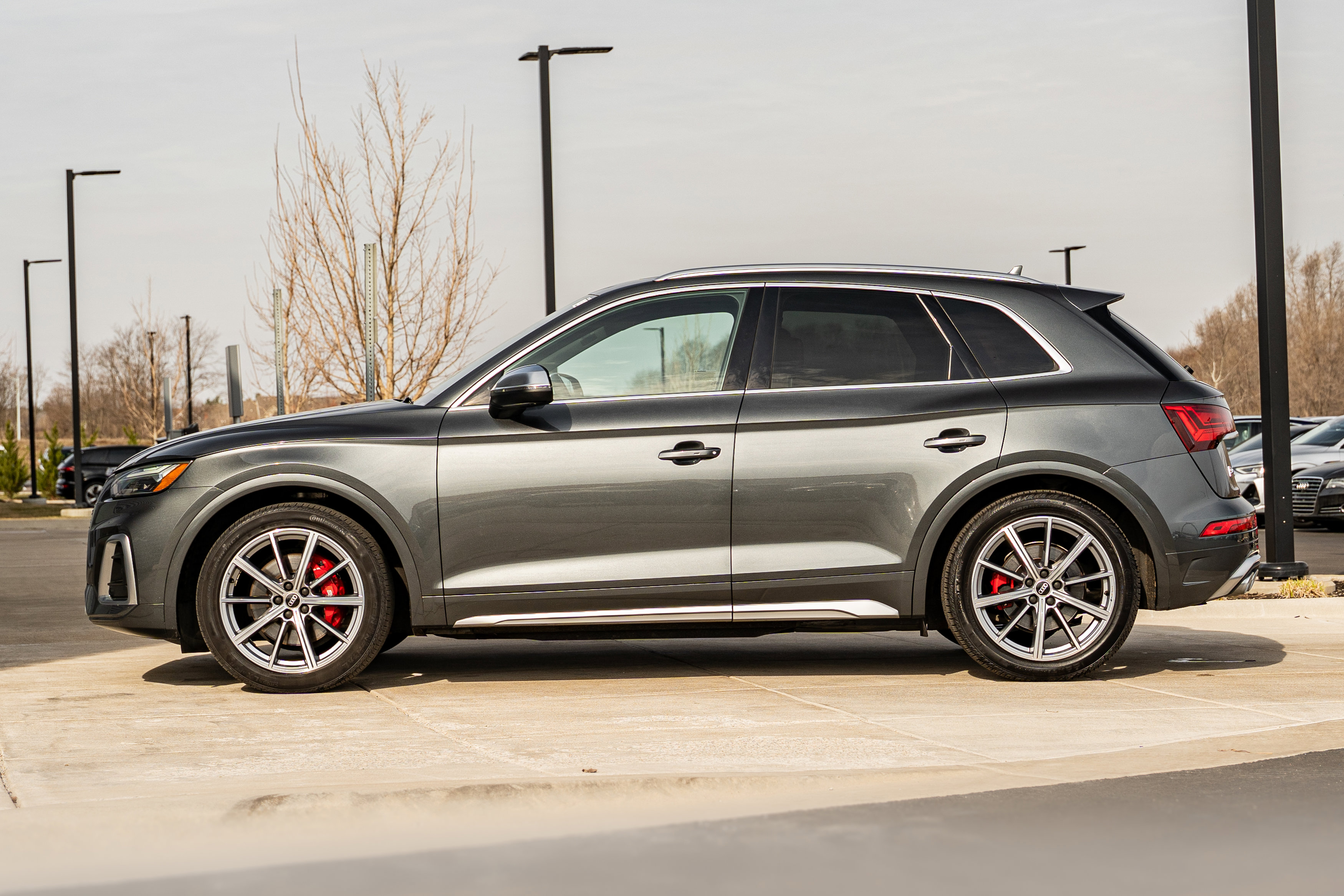 Certified 2021 Audi SQ5 Premium Plus w/ Premium Plus Package AWD/4WD image 5